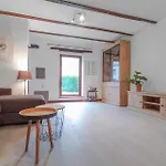 2 Bedroom Pet Friendly In *