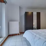 Holiday home 2 Bedroom Pet Friendly In Treignes