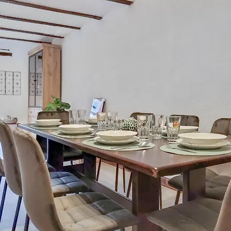 Maison De 2 Acceptant Les Treignes