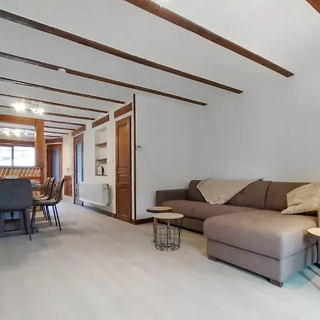 Holiday home 2 Bedroom Pet Friendly In Treignes