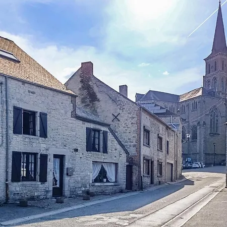 Semesterbostad 2 Bedroom Pet Friendly In Treignes