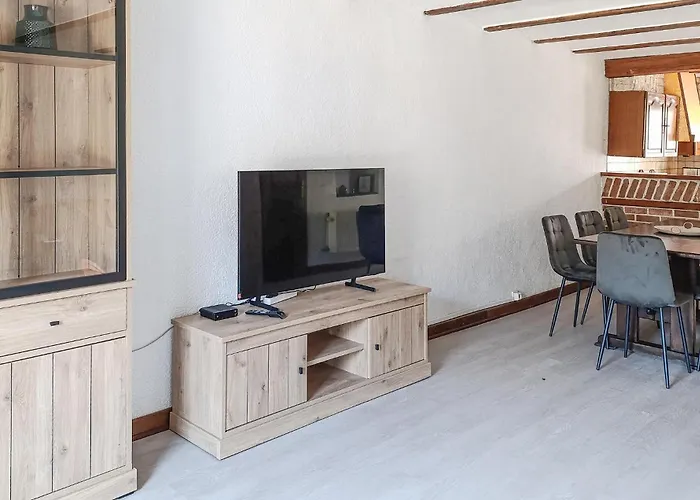 Vakantiehuis 2 Bedroom Pet Friendly In *