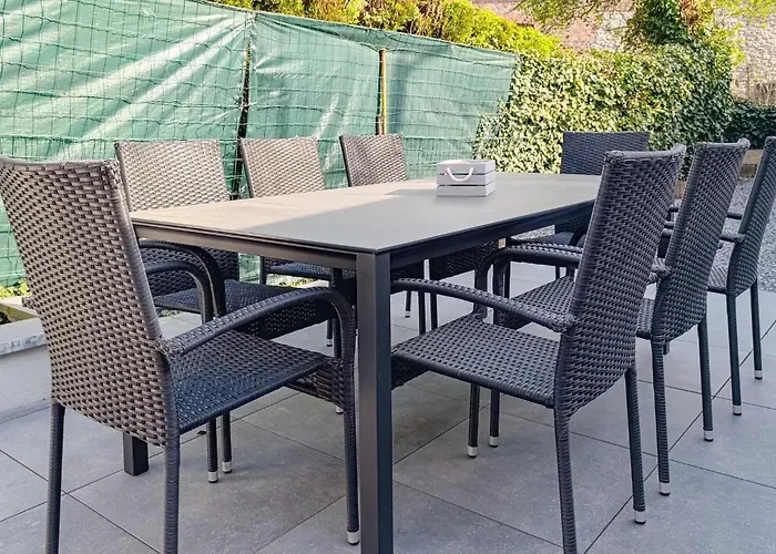 2 Bedroom Pet Friendly In Treignes