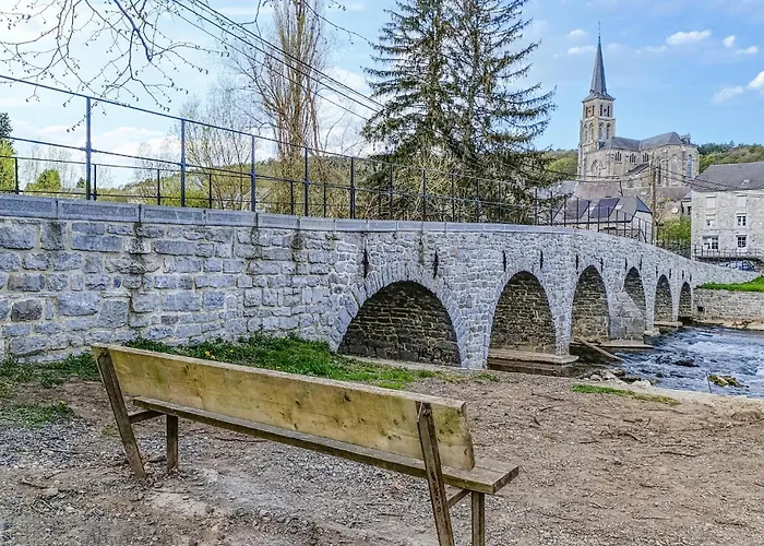 2 Bedroom Pet Friendly In Treignes